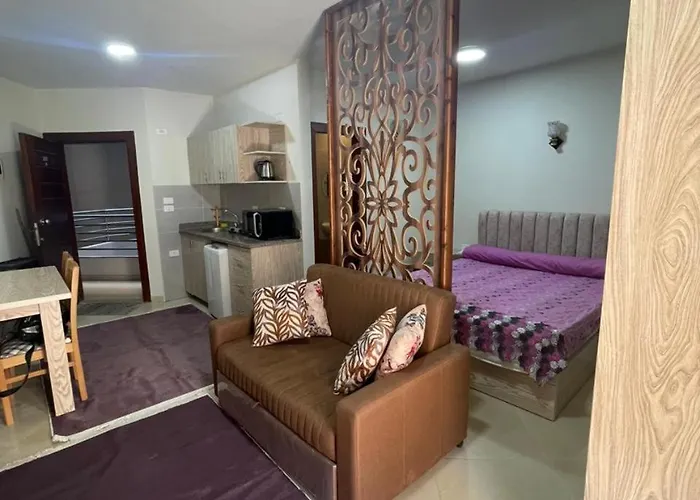 Furnished Pv In Princess Near Air Port Wifi Apartment
