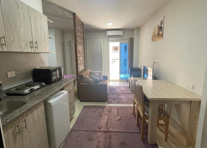 Furnished Pv In Princess Near Air Port Wifi Apartment Hurghada