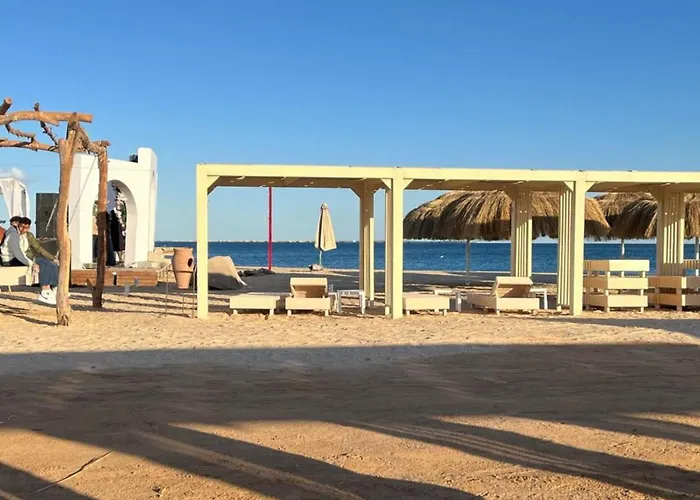 Furnished Pv In Princess Near Air Port Wifi Apartment Hurghada