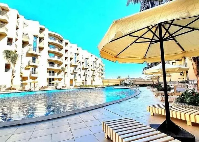 Furnished Pv In Princess Near Air Port Wifi Apartment *