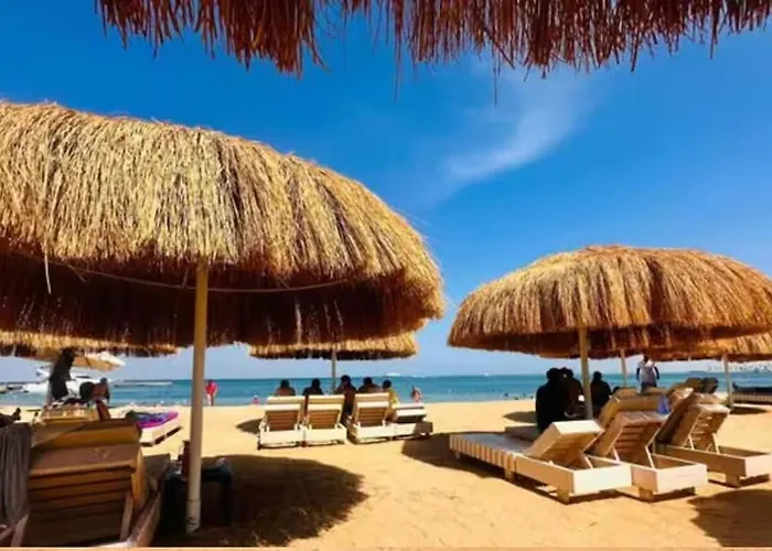 Furnished Pv In Princess Near Air Port Wifi *