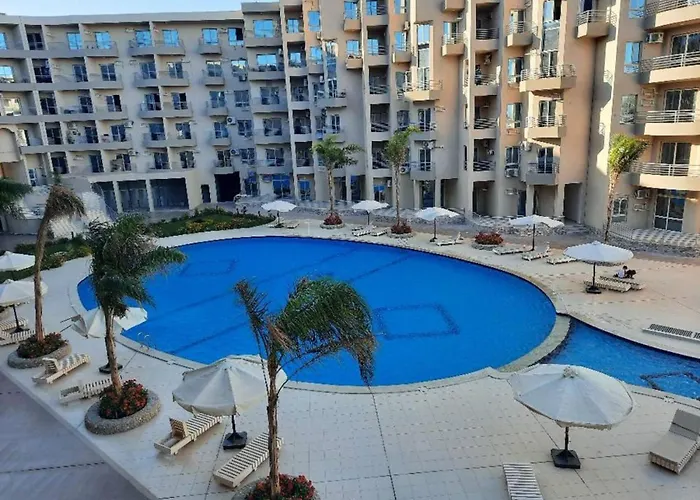 Furnished Pv In Princess Near Air Port Wifi Apartment